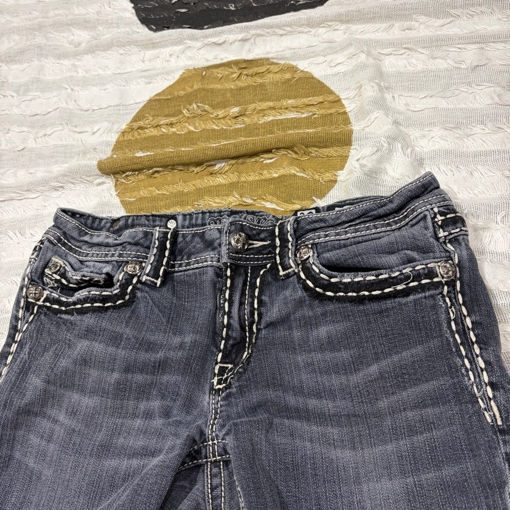Miss Me Sz 29 Womens Gray Shorts Denim Cut Offs Beach Pool Travel Y2K Bikercore - Picture 4 of 13